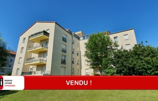 QUEULEU : T3 au 64m² avec balcon, pk ss-sol et ascenseur - Image #1